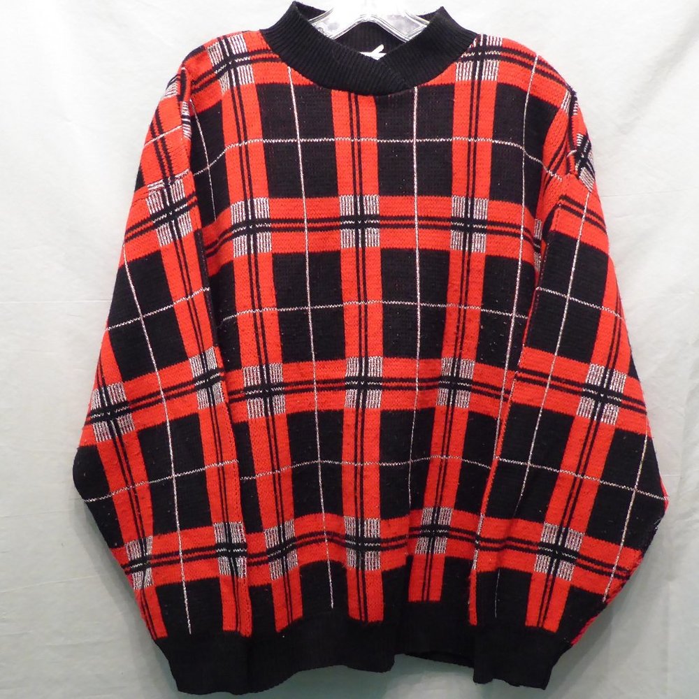 Womens Vintage Red and Black Plaid Pullover Sweater